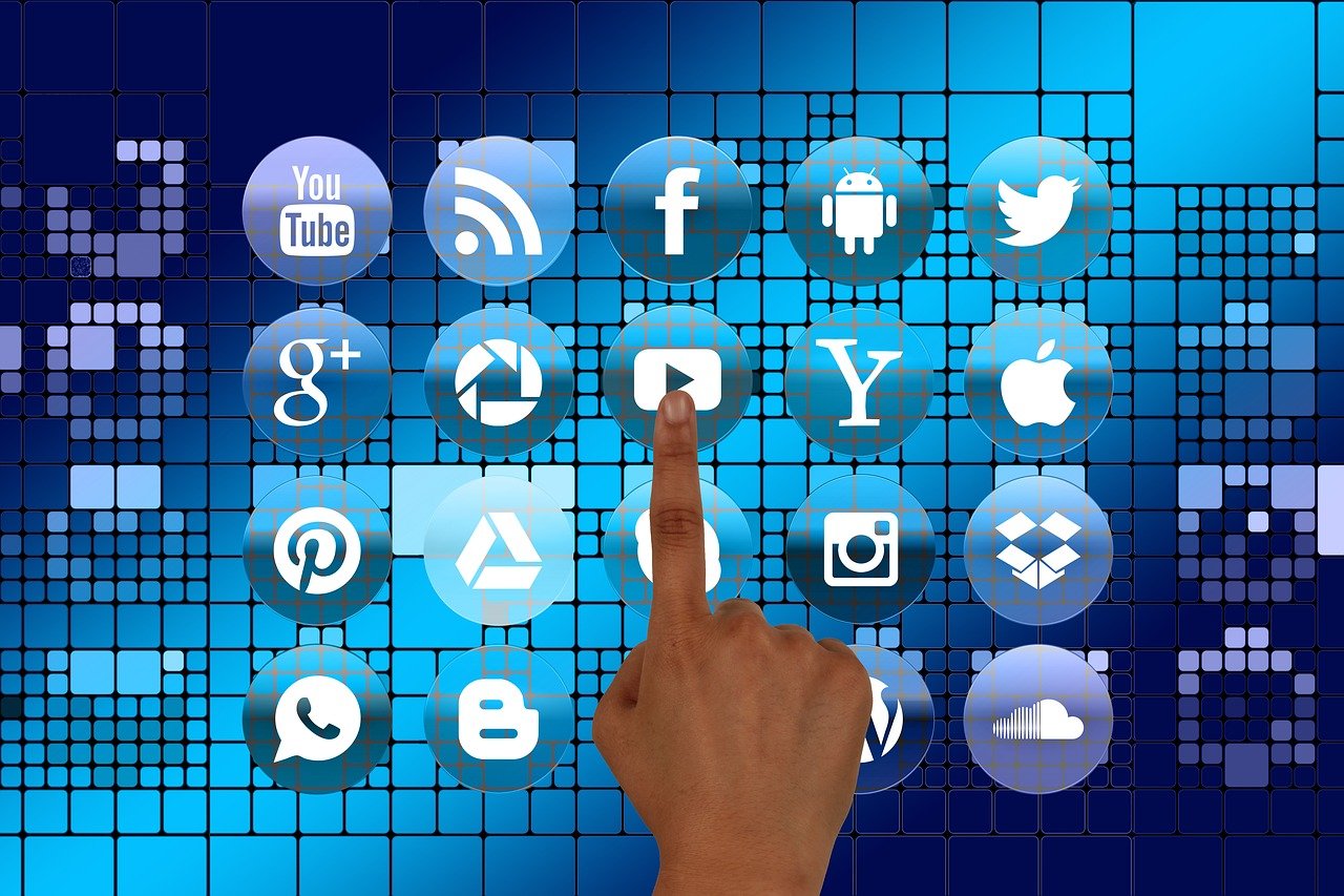 finger-apps_3033058_1280_Pixabay